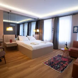 3* Otel Cheers Porthouse